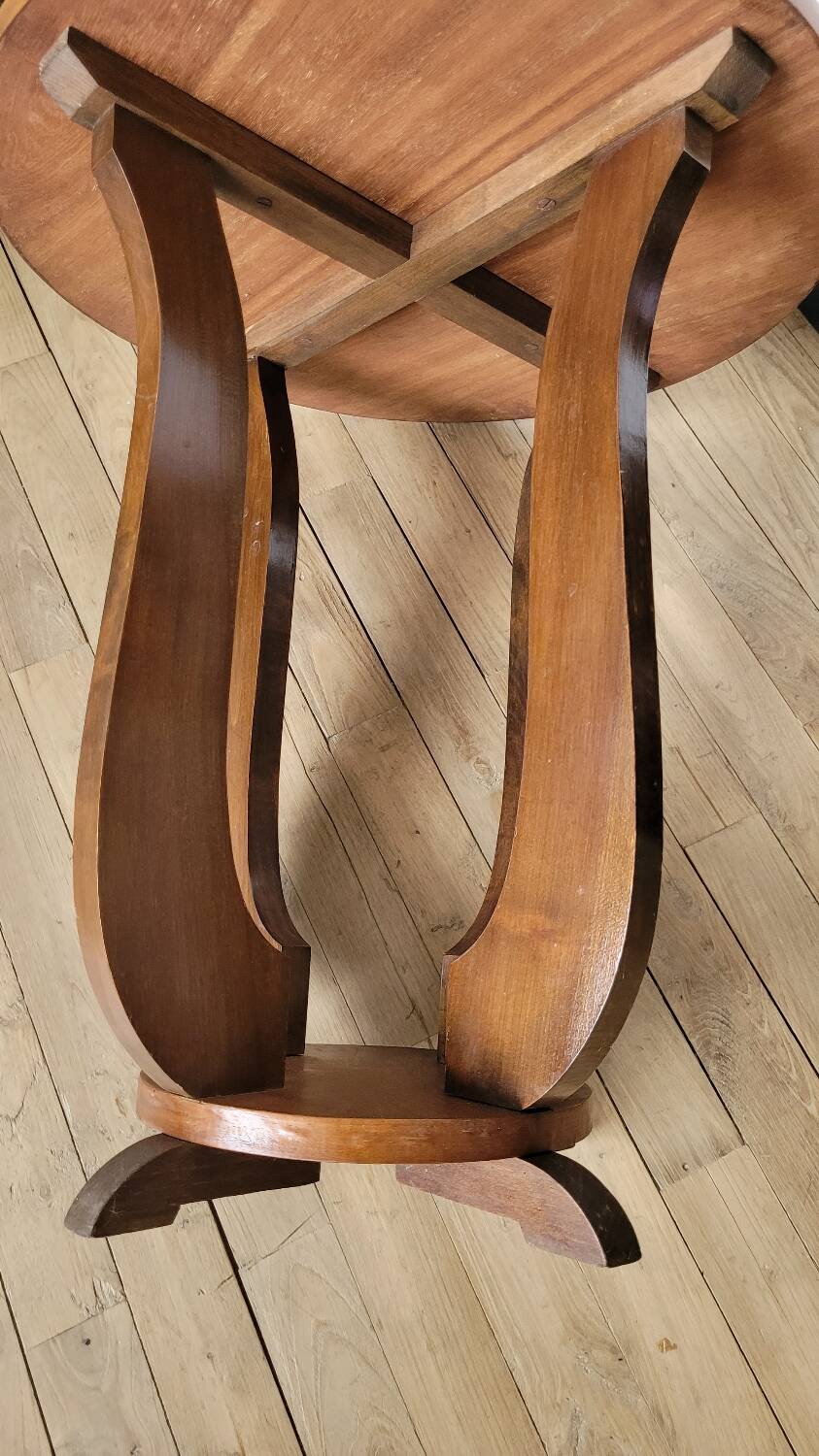 Art Deco pedestal table