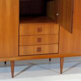 Grand armoire vintage moderne du milieu du siècle à 5 portes en teck, années 1960.