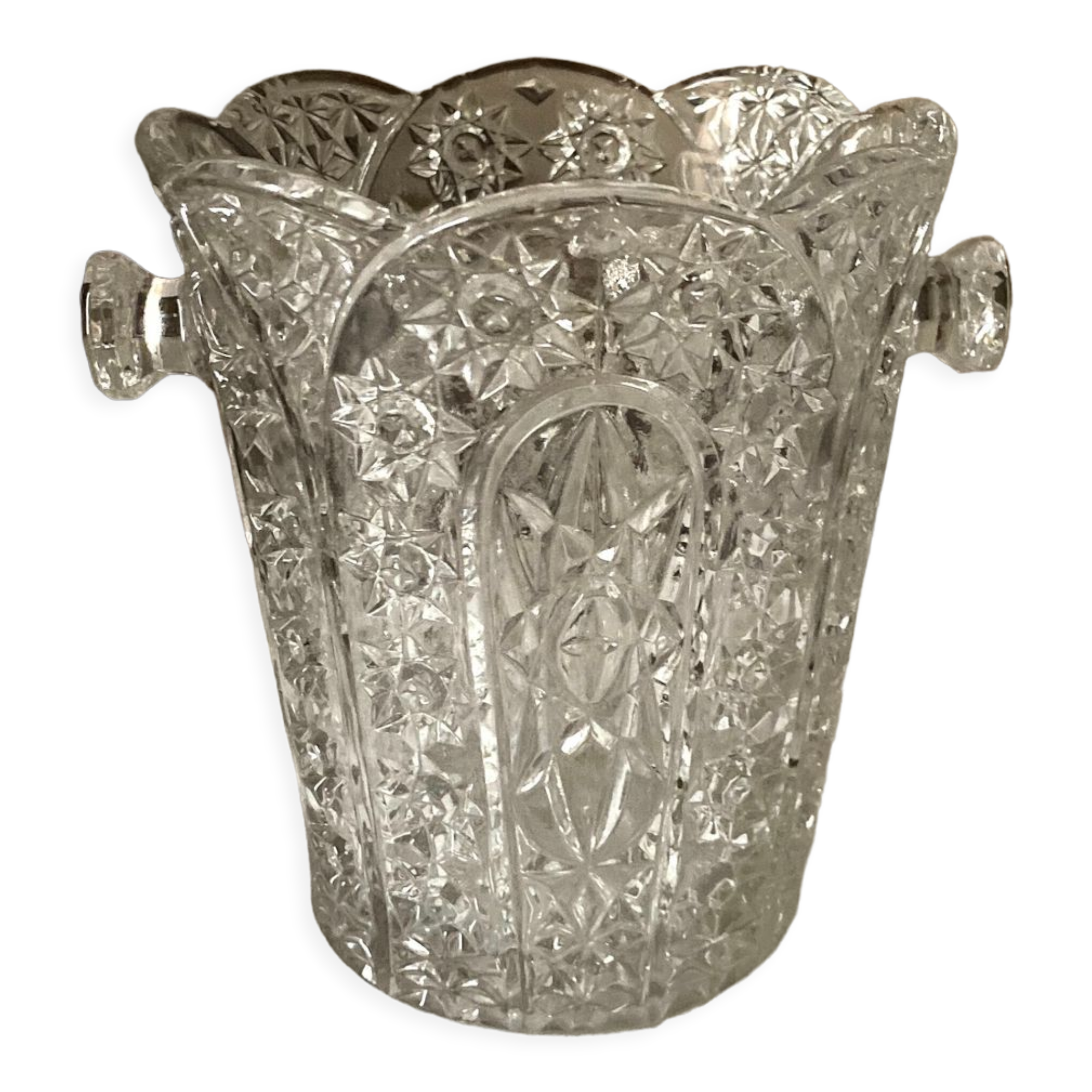 Ice bucket