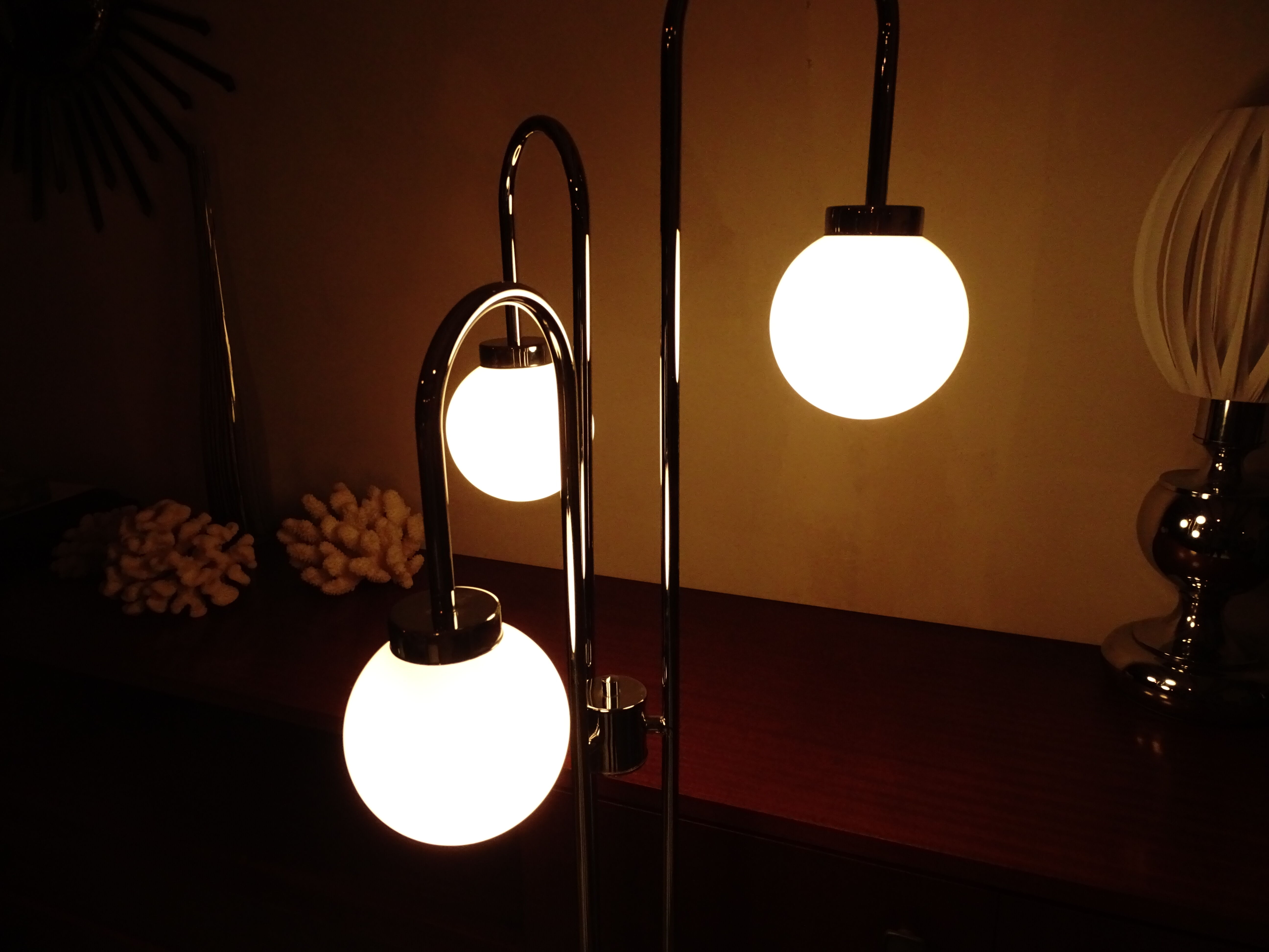Lampadaire  chromé 3 boules 1970 vintage