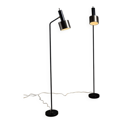 Paire de lampadaires en métal noir avec abat-jour en aluminium brossé, années 1970