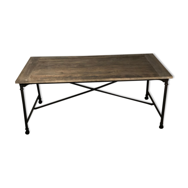 Table d'atelier en fer et plateau bois ancien — Beyit