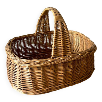 Panier en osier tressé