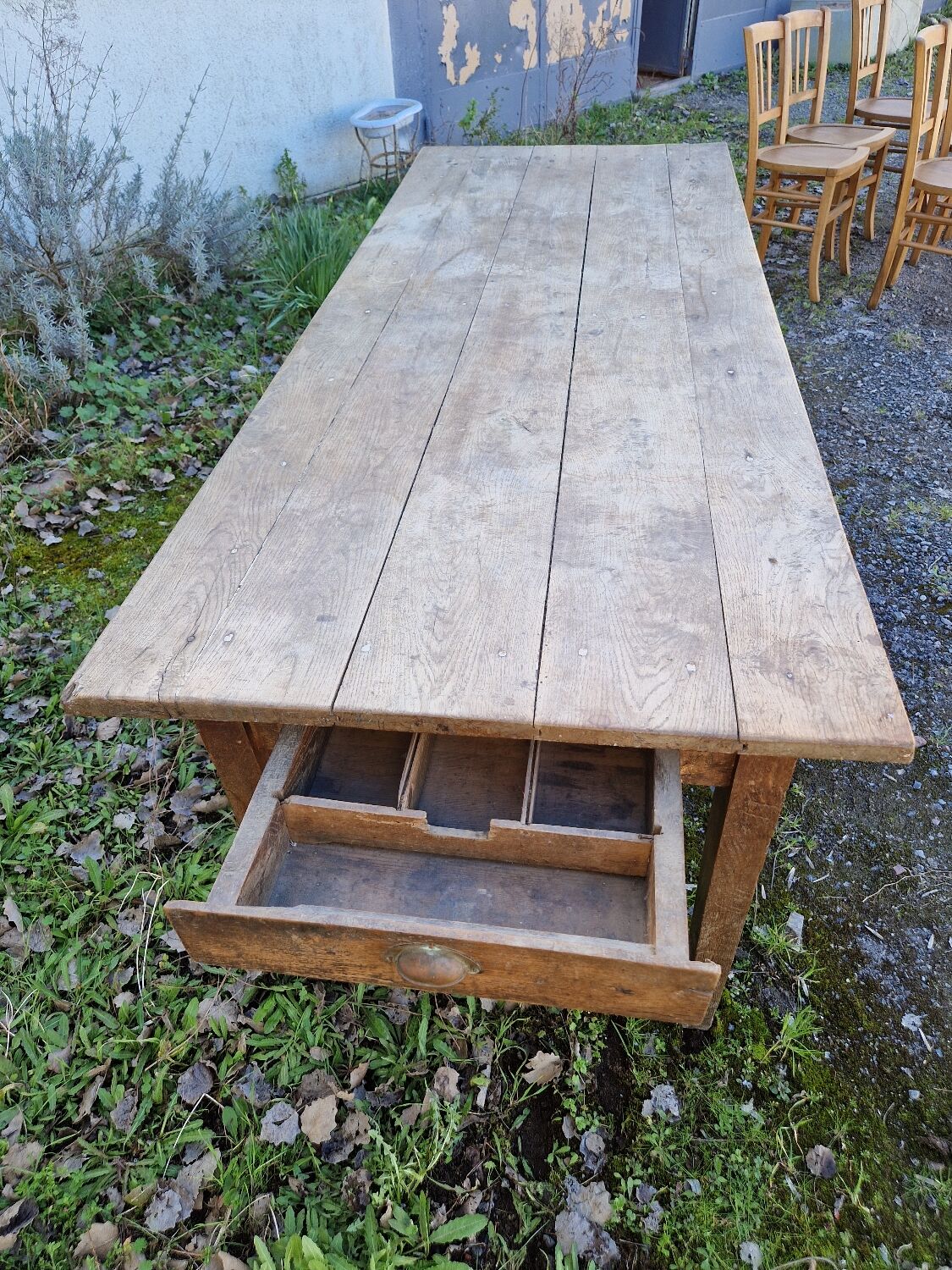 Farmhouse table