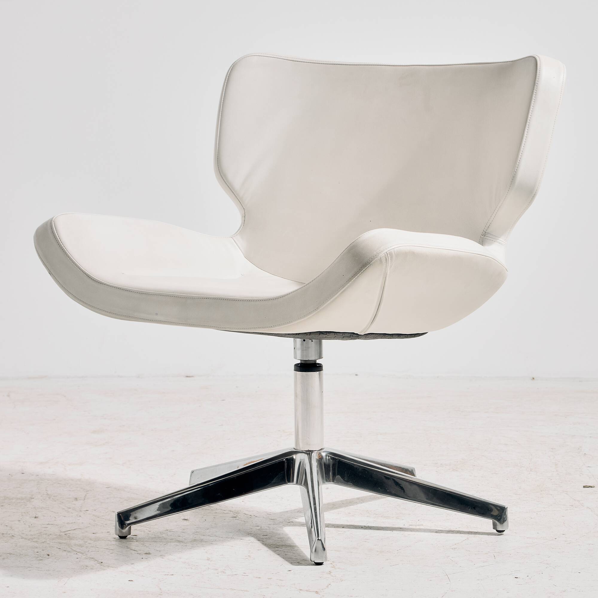 Italian leather armchair by Tonon