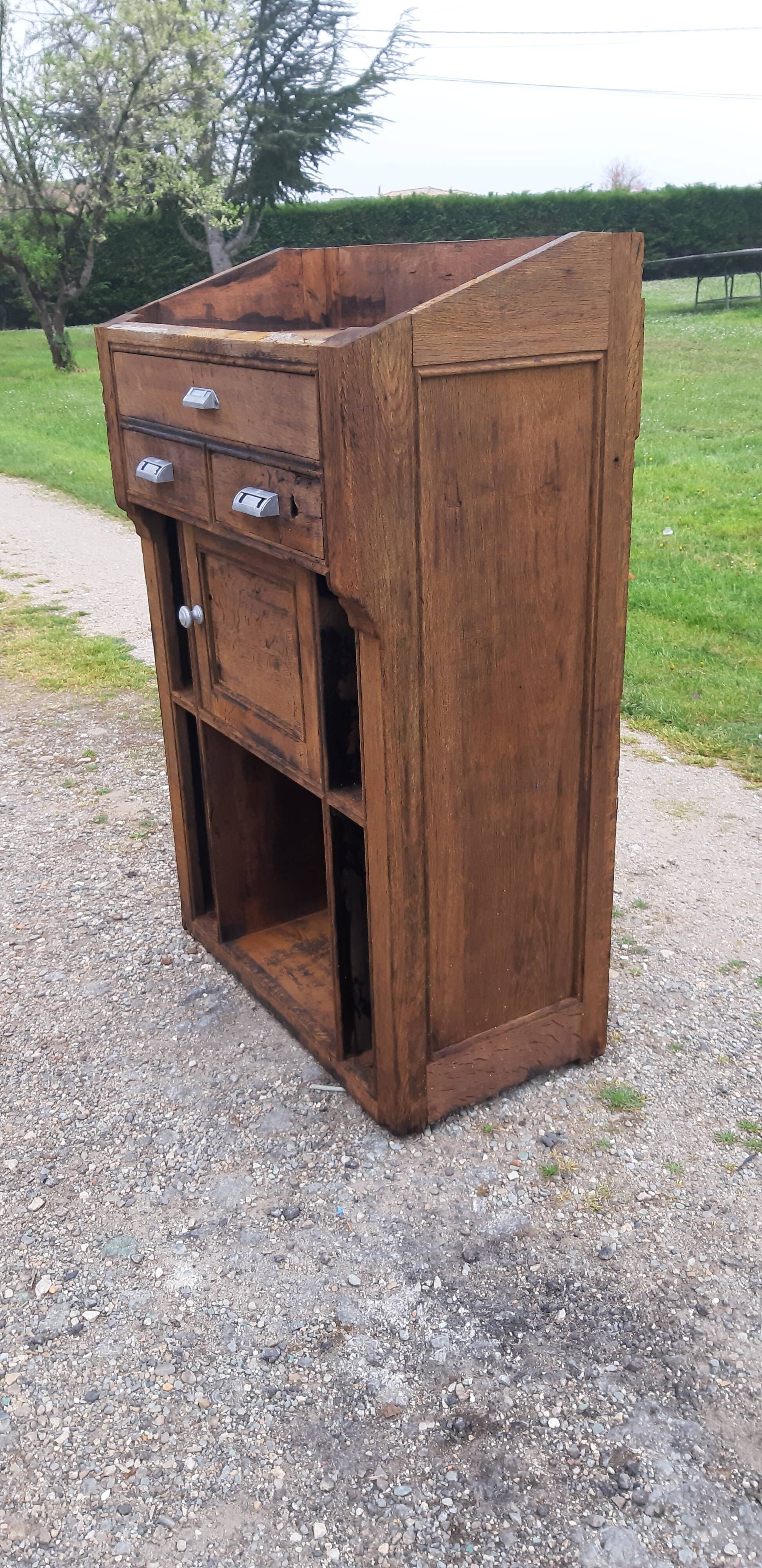 Furniture store box oak