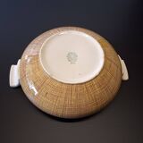 Very beautiful old soup tureen from Villeroy & Boch in very good condition.