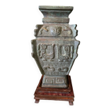 Hu ritual vase China Bronze Baluster Shape