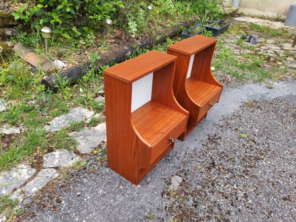 Paire de chevets scandinaves