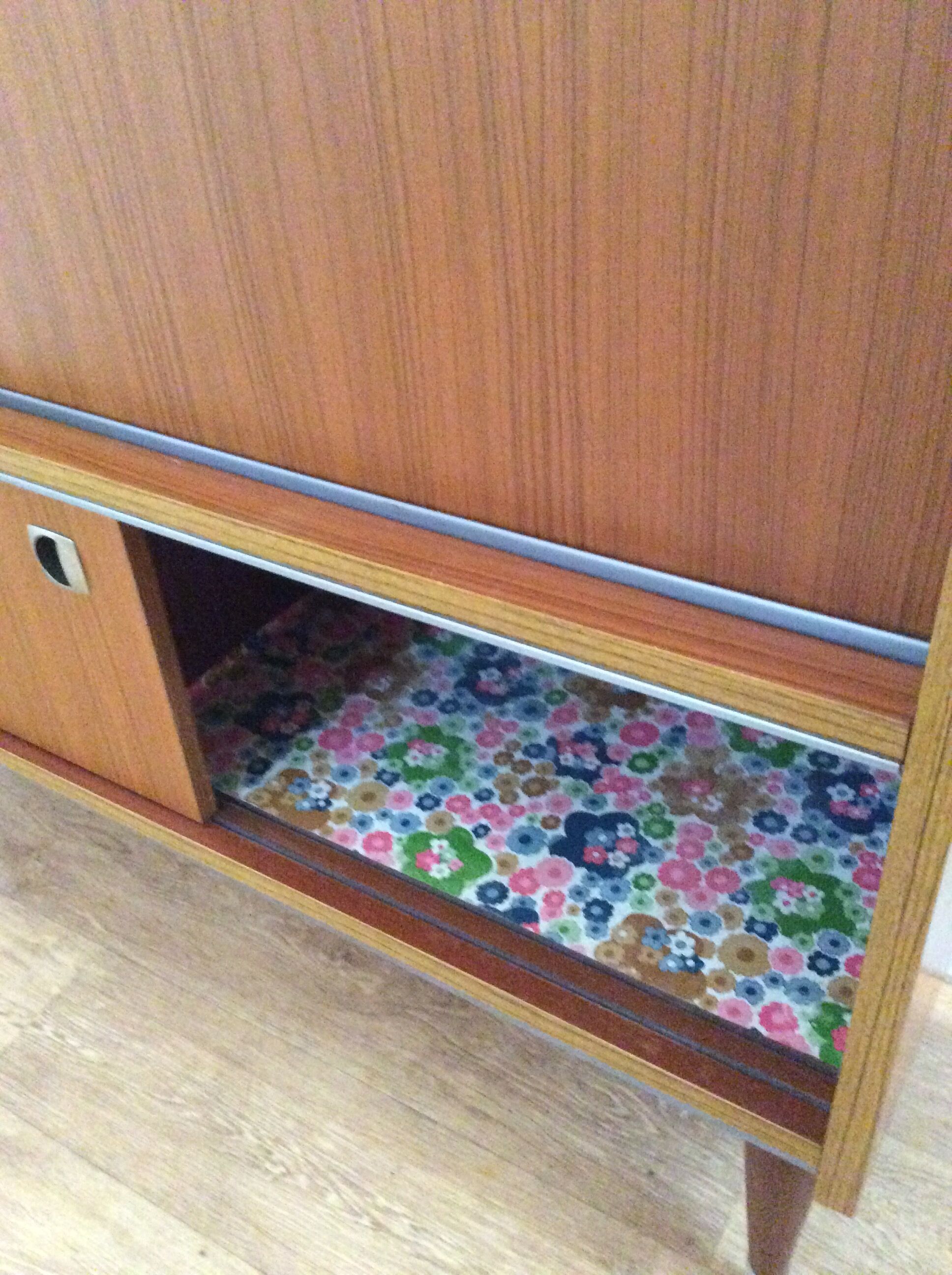 Meuble bar vintage des années 70