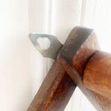 Extendable coat rack