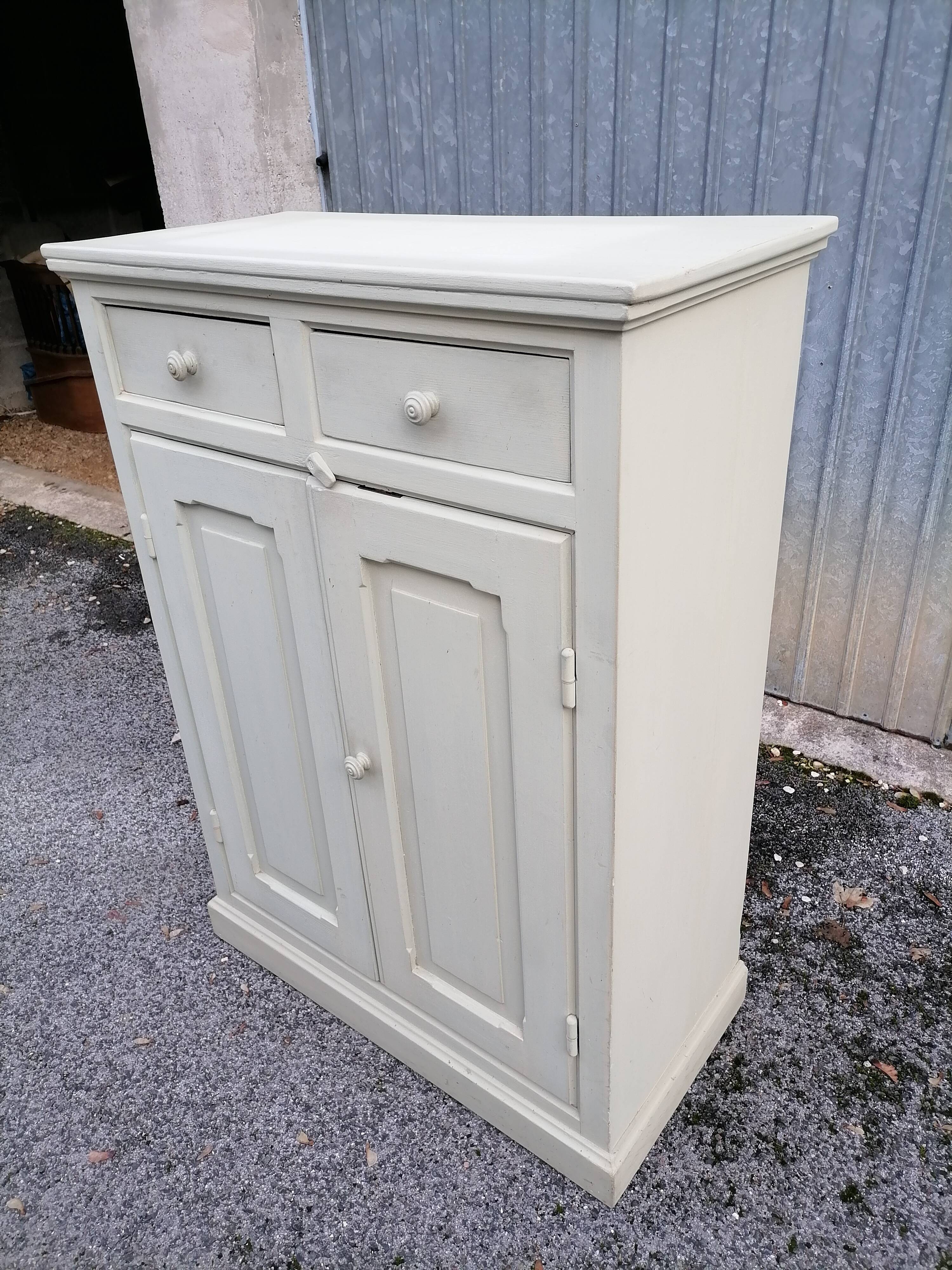 Parisian furniture years 60