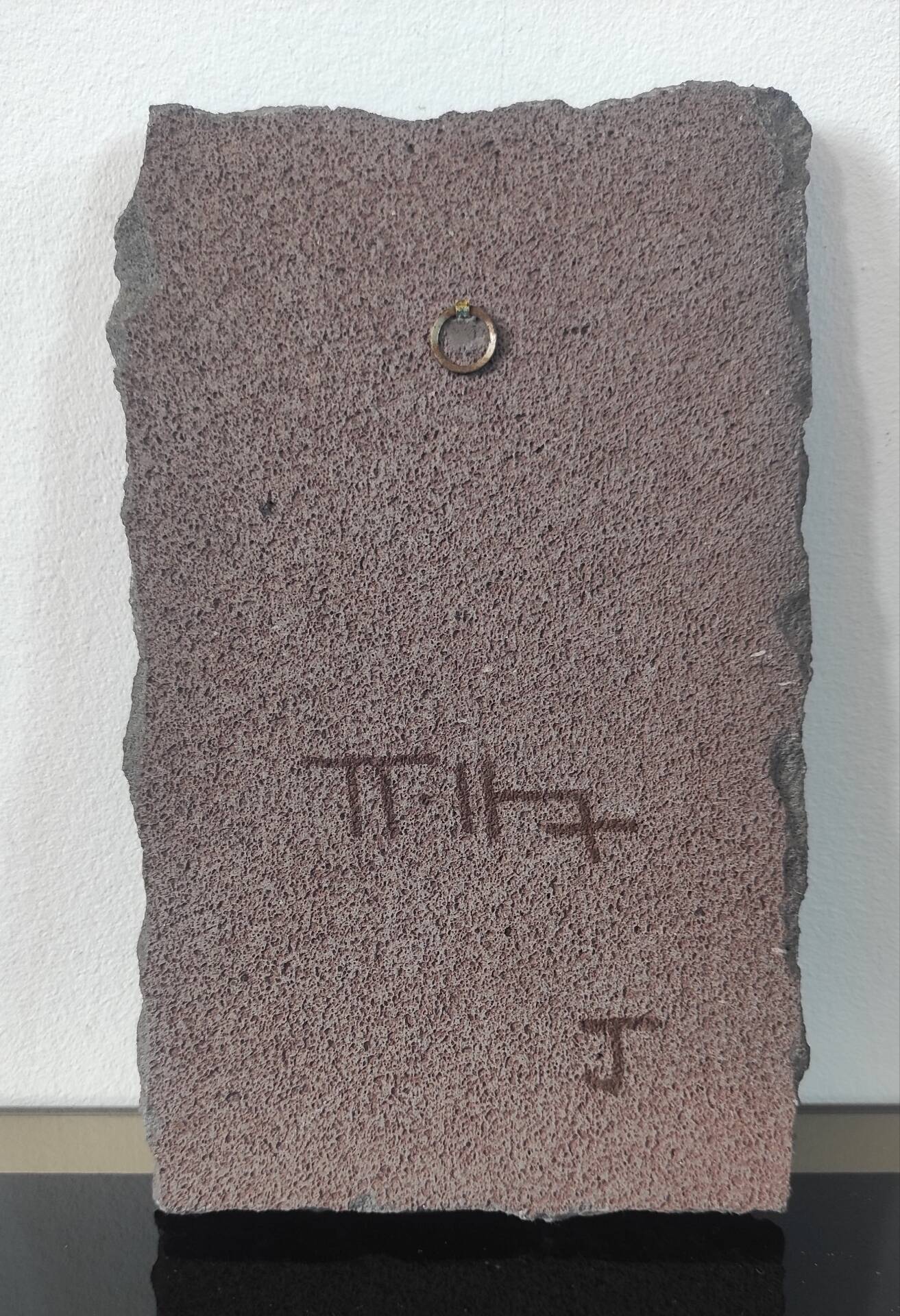 Plaque murale vintage en lave émaillée