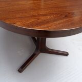 Baumann Oval Table