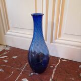 Magnifique vase en verre bleu cobalt