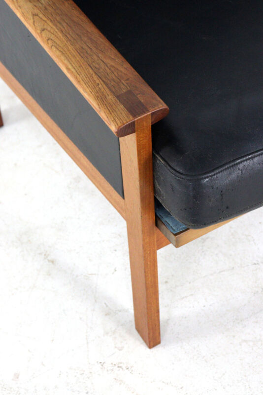 Illum Wikkelso for Niels Eilersen Capella armchair