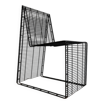 Fauteuil métallique graphique