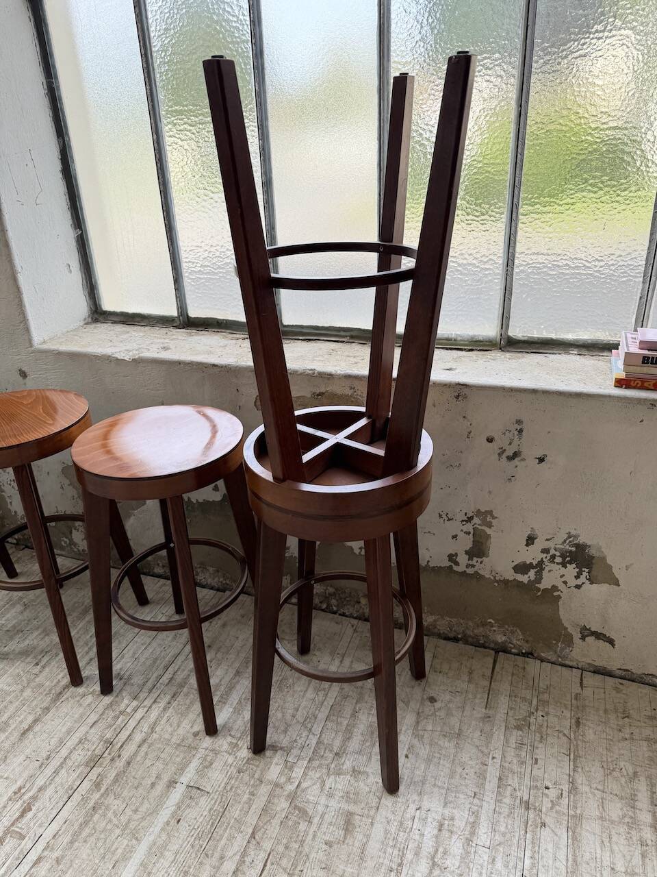 6 vintage Baumann bar stools