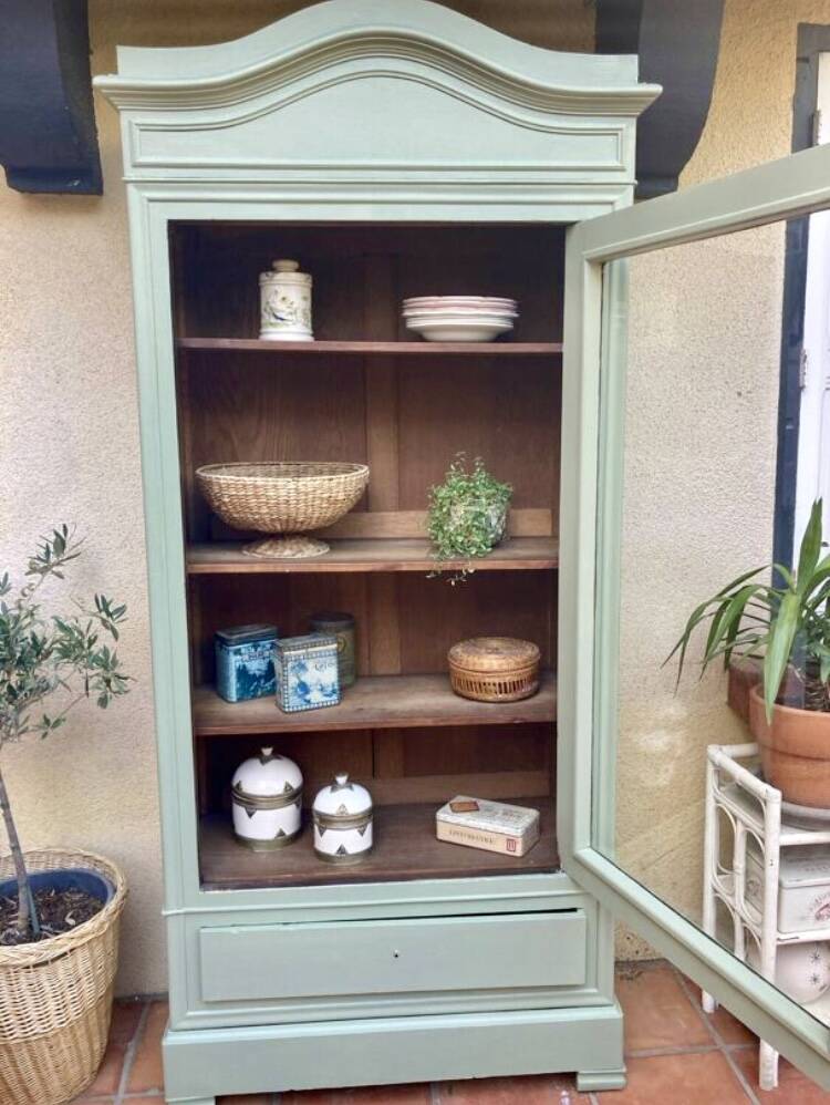 Armoire Bonnetiere vitrine