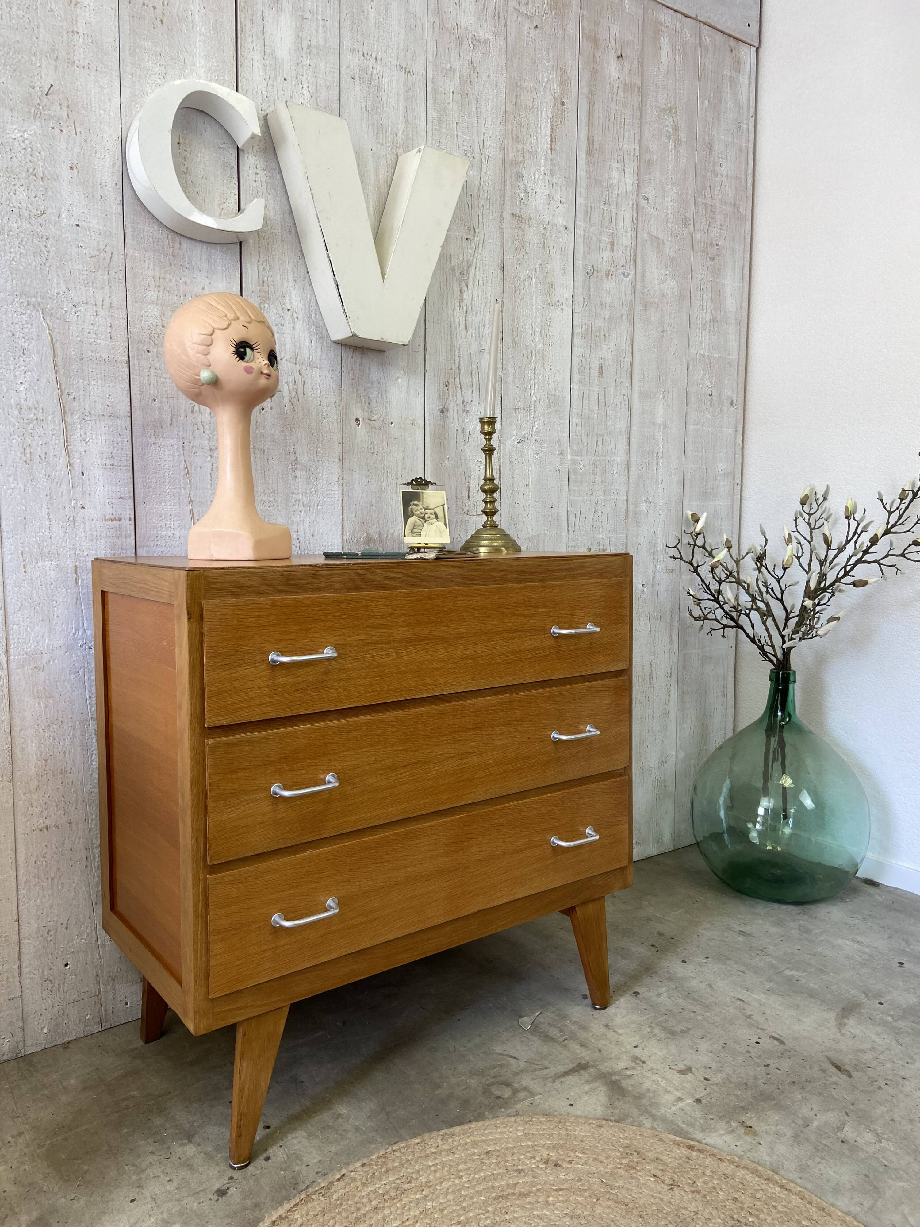 Vintage chest of drawers