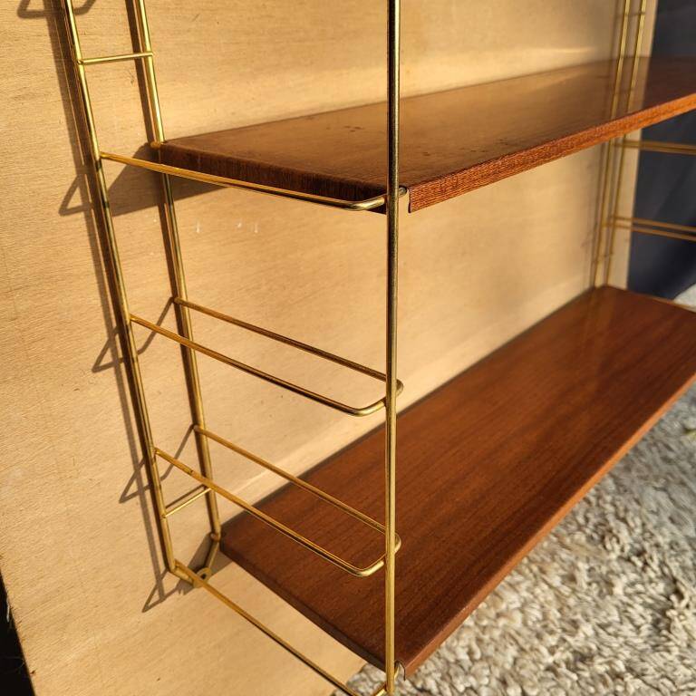 Tomado style string gold metal shelves