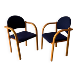 Série de deux chaises empilanle en hêtre courbé style scandinave IKEA