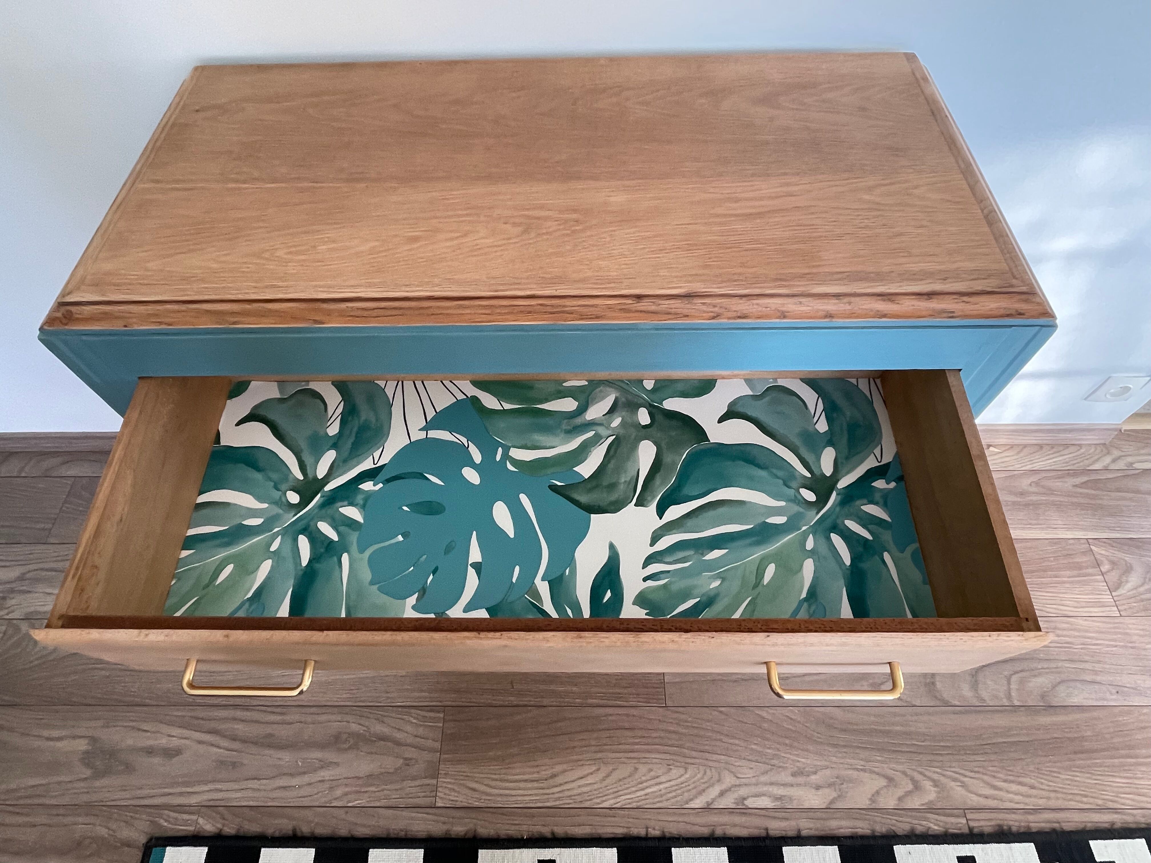 Renovated oak compass foot chest of drawers