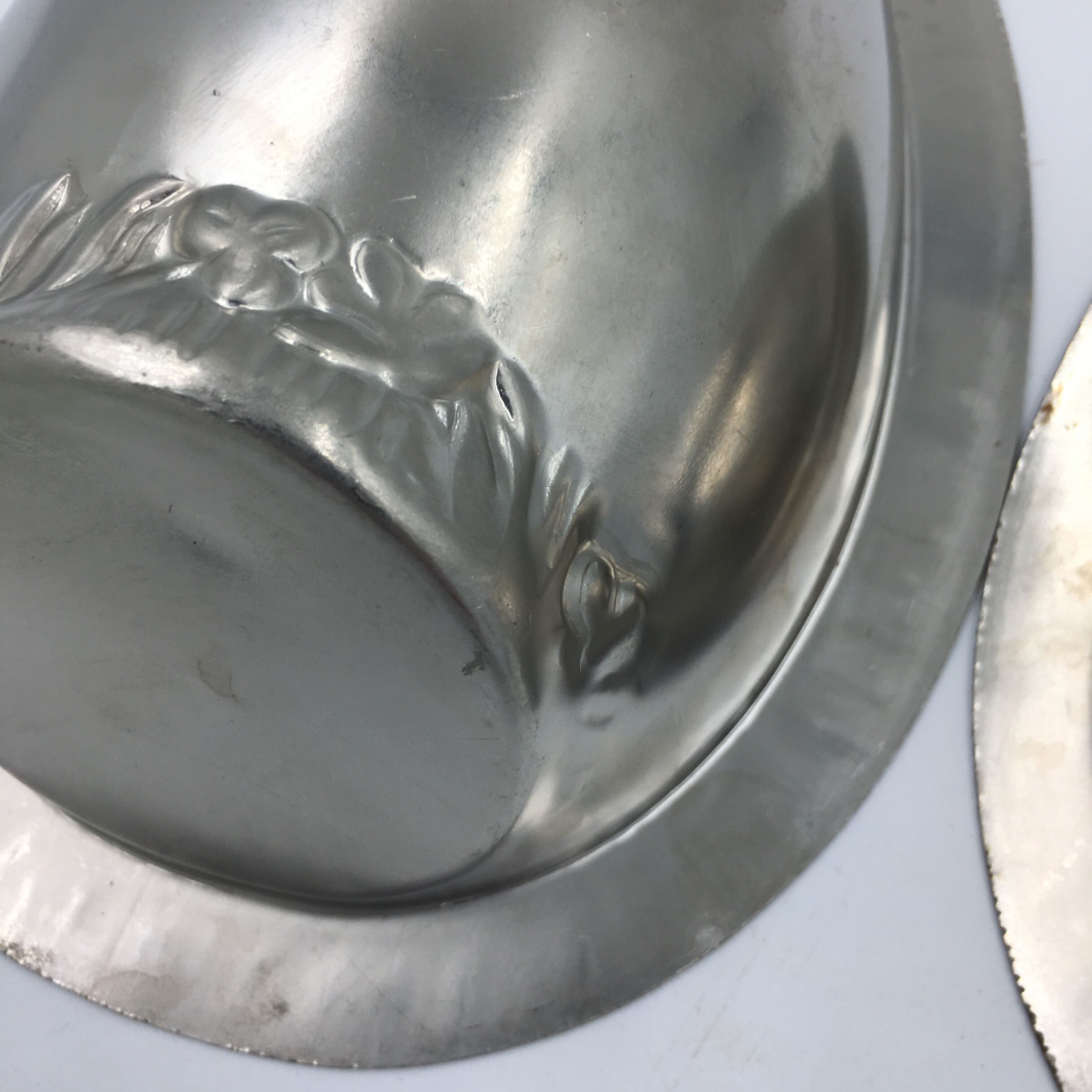 Lot de 2 moules à chocolat en forme de demi-oeuf