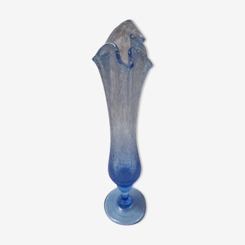 Vase soufflé bleu de 1980