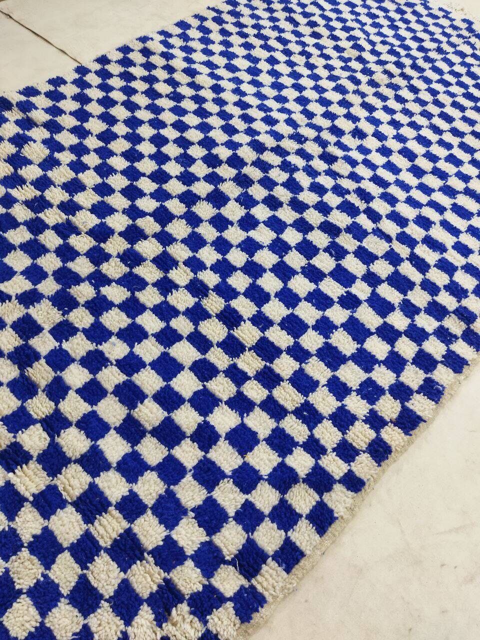 Handmade Moroccan Berber rug 300 x 170 cm