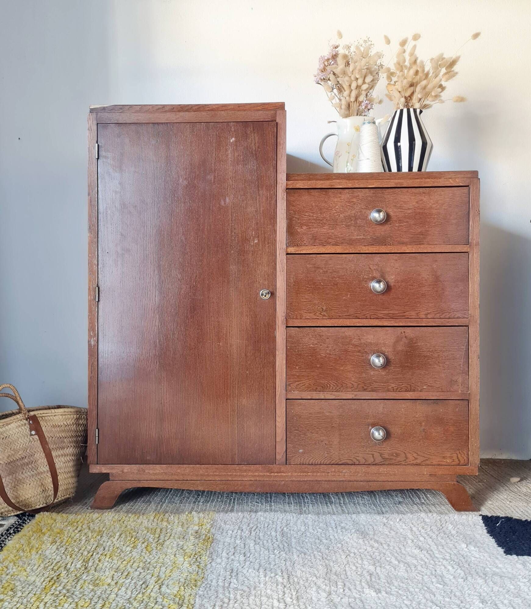 Armoire asymétrique - commode 4 tiroirs