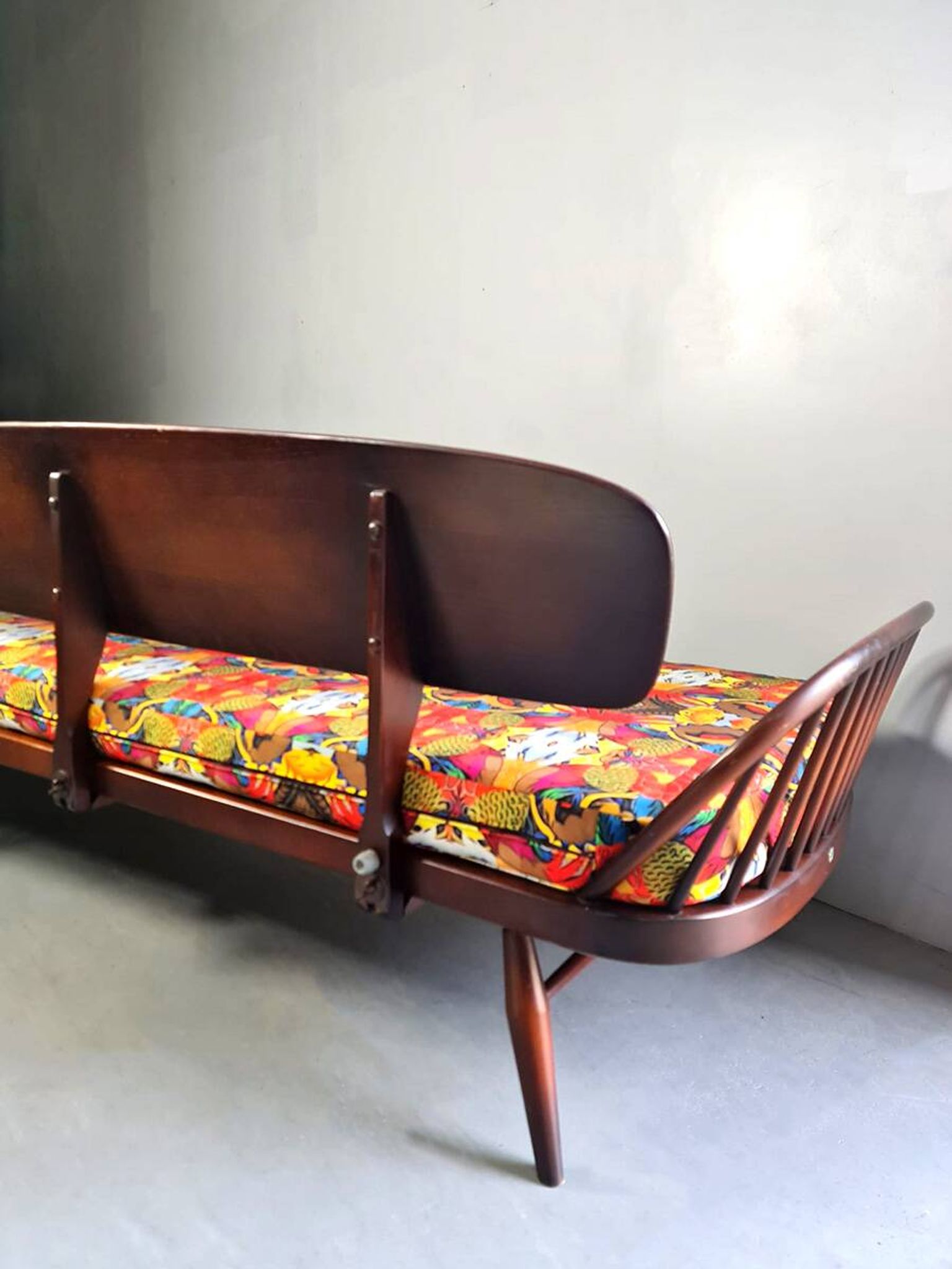 Vintage designer sofa bed Ercol model 355 Lucian Randolph Ercolani