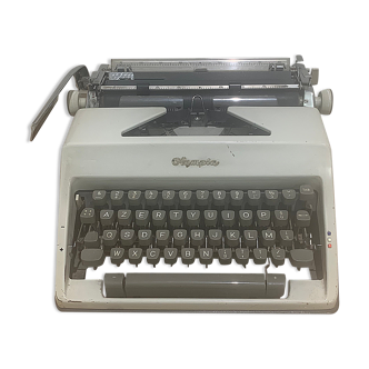 Machine à écrire vintage olympia