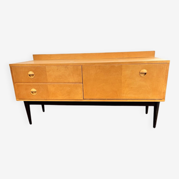 Commode basse en frêne, design danois, années 1970.