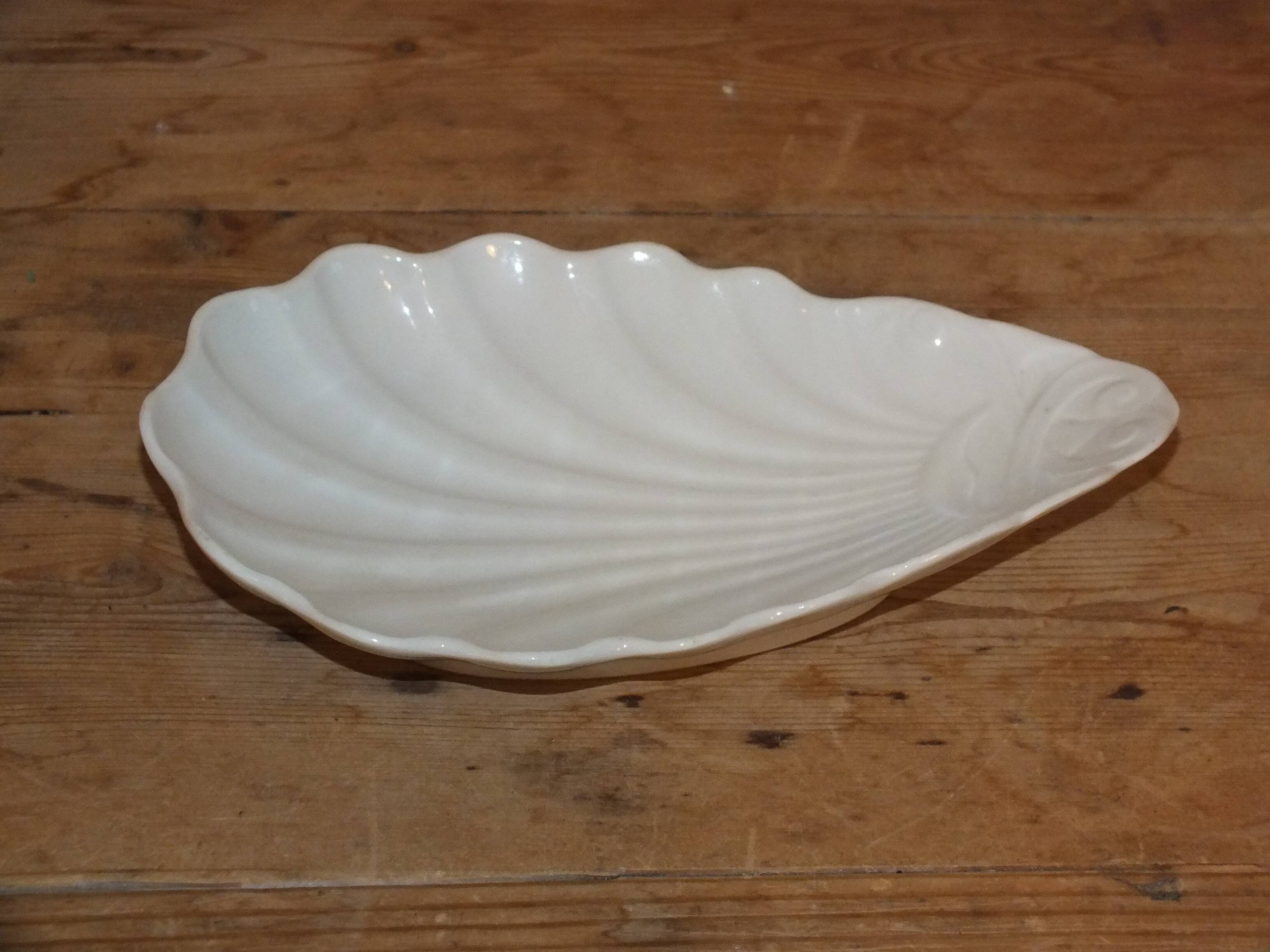 Paris white porcelain bowl, shell butter dish