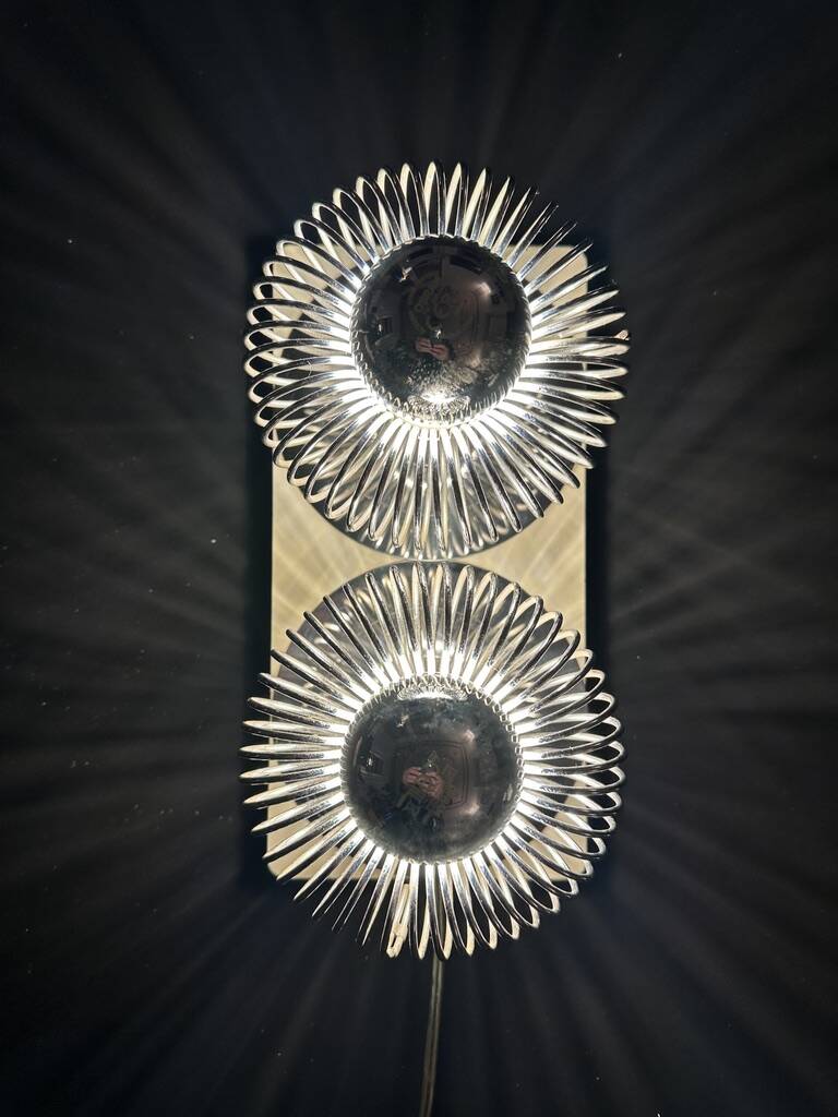 Double "spring" wall light Andréa Lazzari. Vintage.