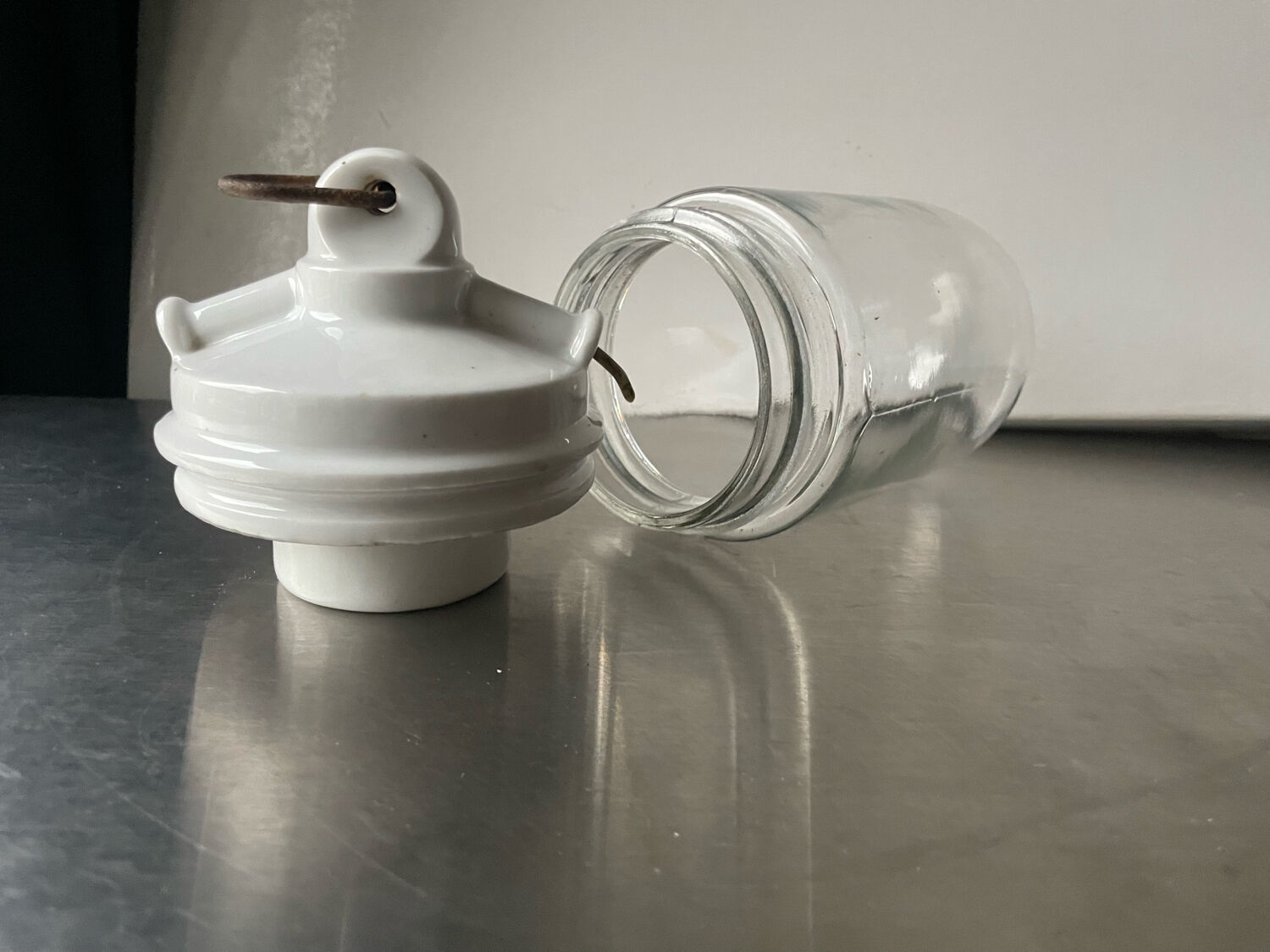 Art Deco ceiling pendant lamp in porcelain & glass