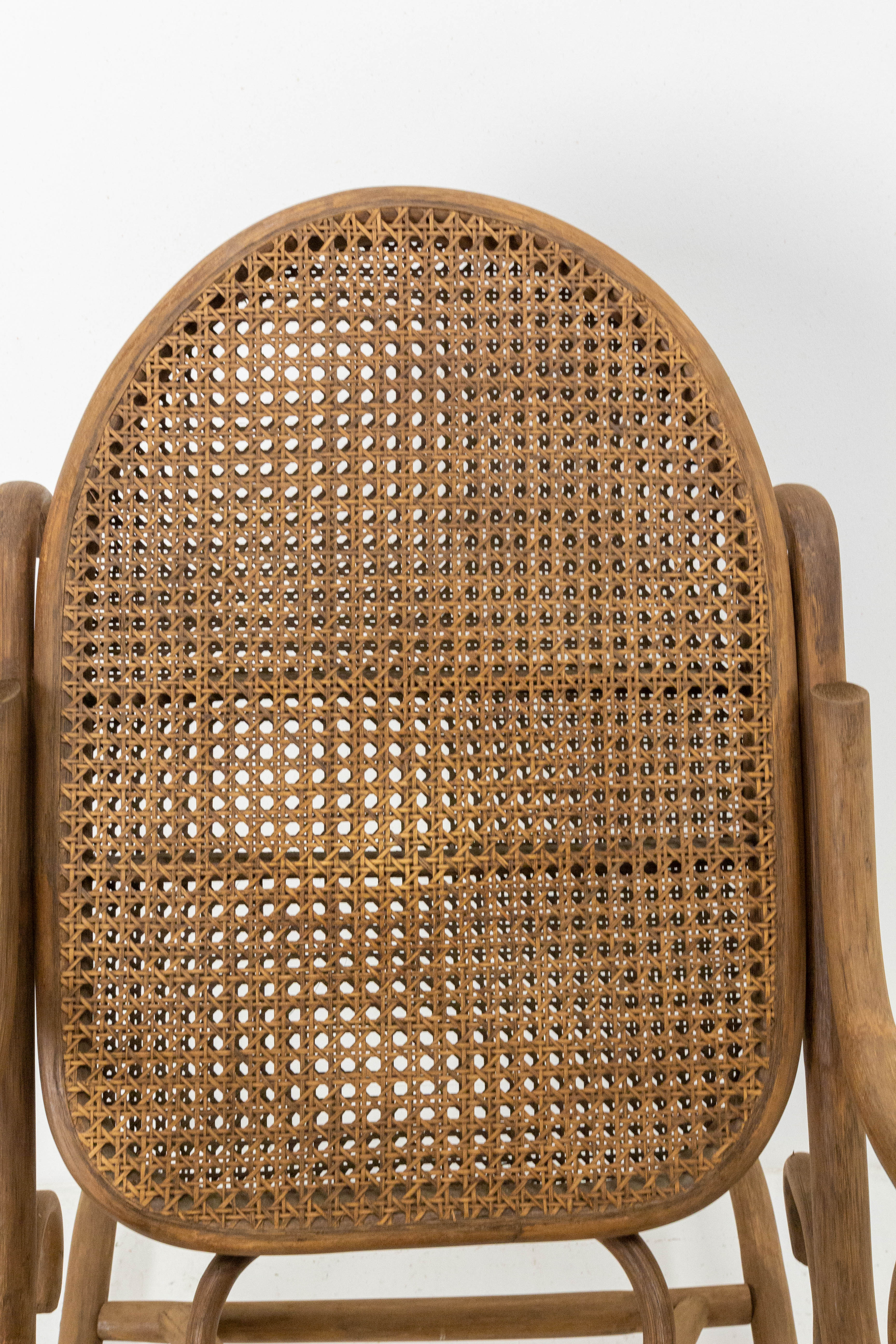 Rocking chair curved wood and cannage