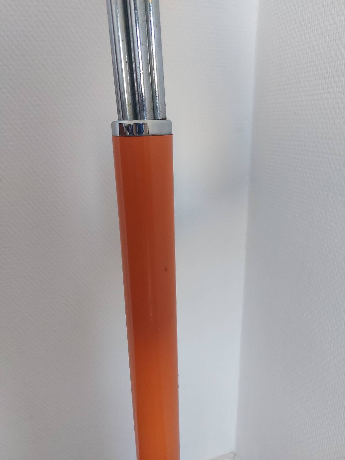 Parrot coat rack fase