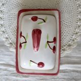 Vintage butter dish in slip and earthenware - Cherry pattern