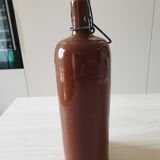 Bouteille ancienne en grès