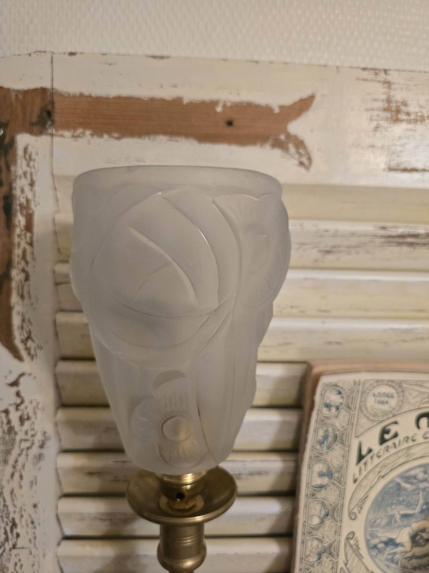 Lampe à poser pied bougeoir en laiton et tulipe Degué signée