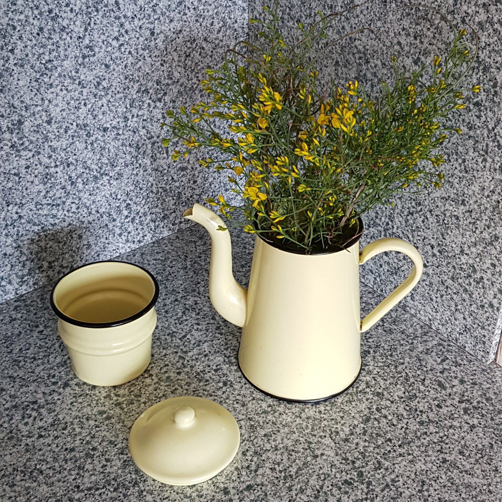 Pale yellow enamelled coffee maker