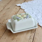 Large vintage faience butter dish and barbotine with fruit motif - Gerber Prestige