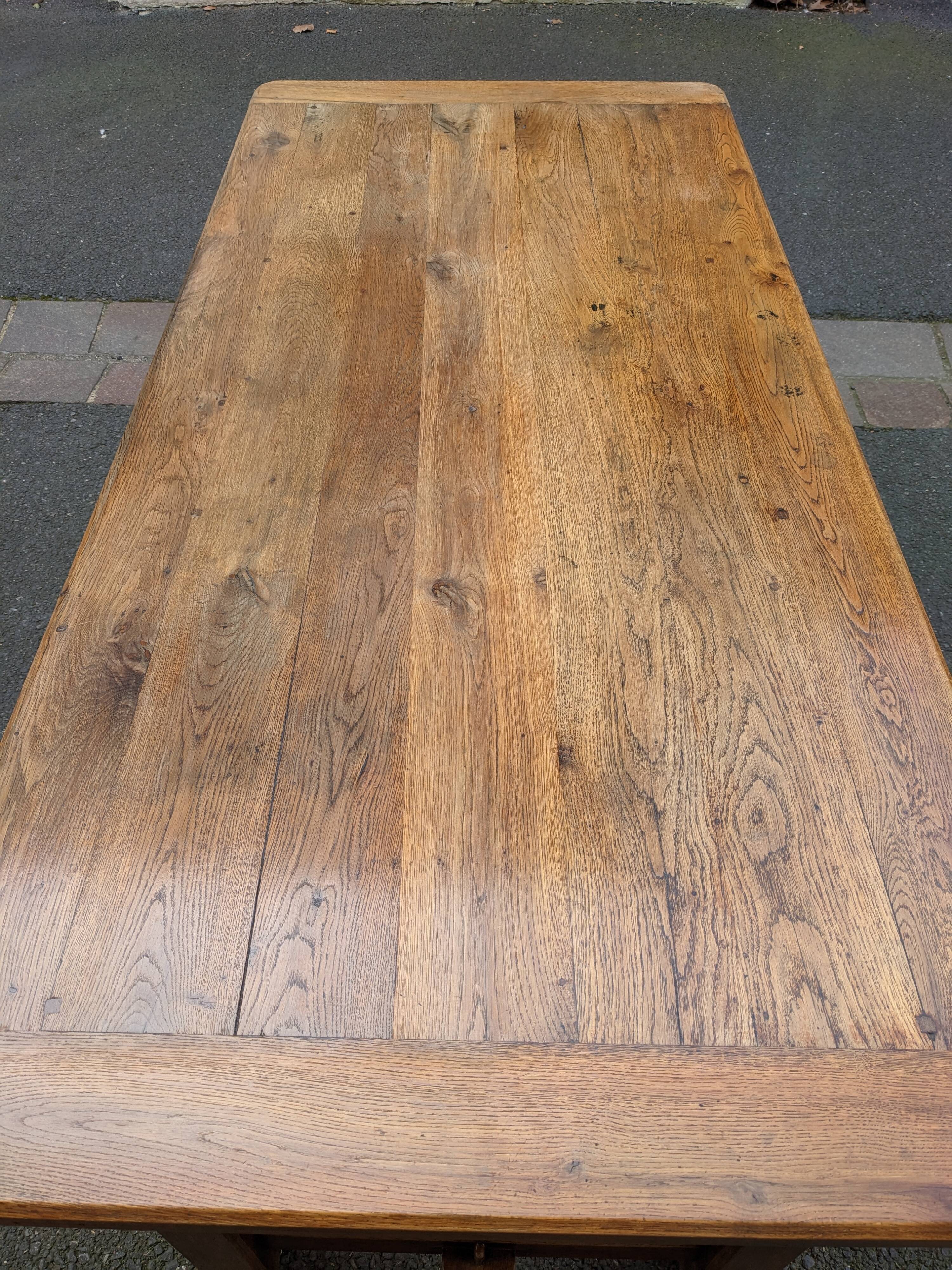 Table de ferme chêne