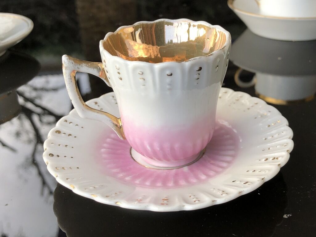 6 coffee cups assorted their subcup