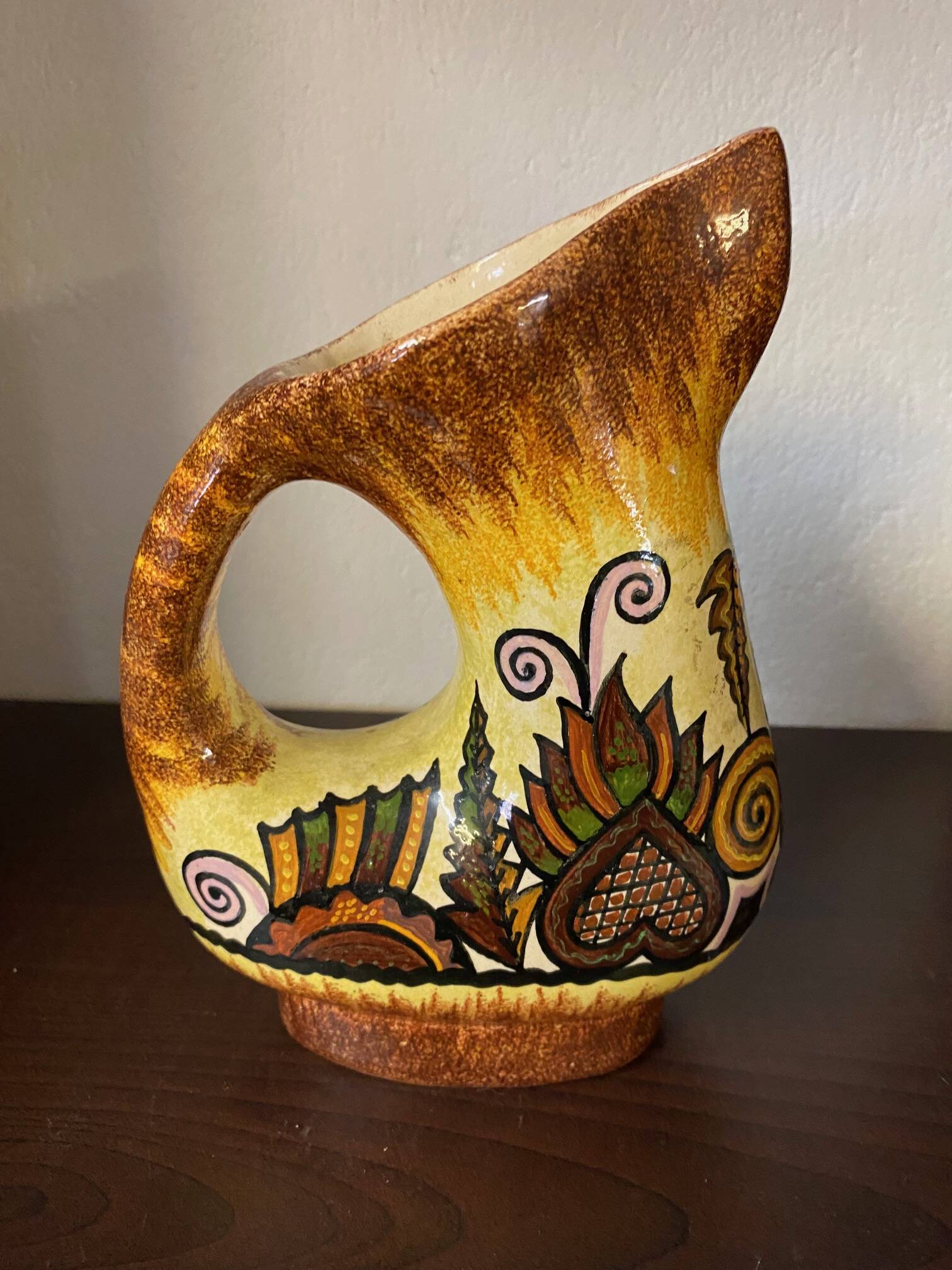 Quimper fouillen faience pitcher from the 50s/60s oblique shape gorse decor