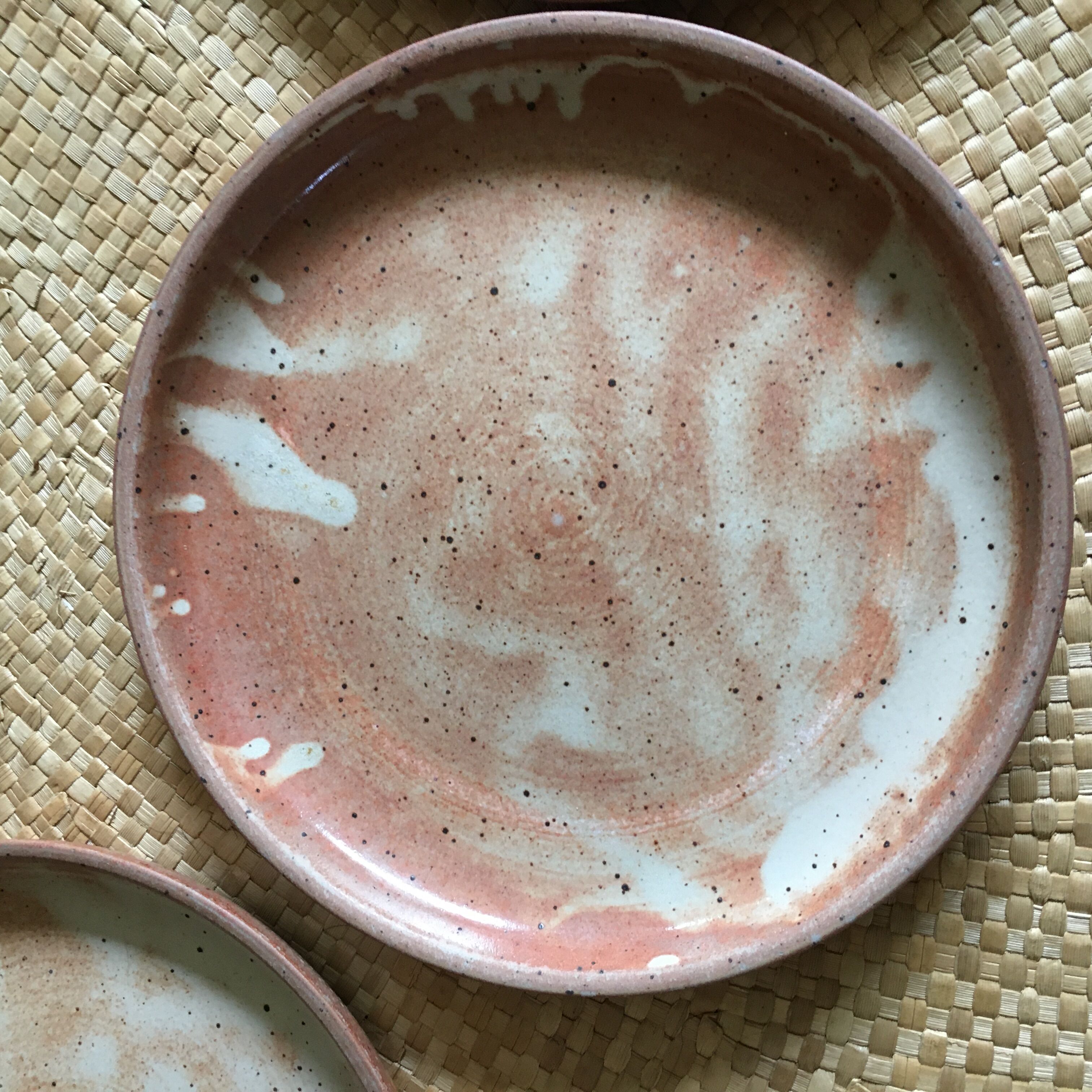 Series of 8 flat sandstone plates