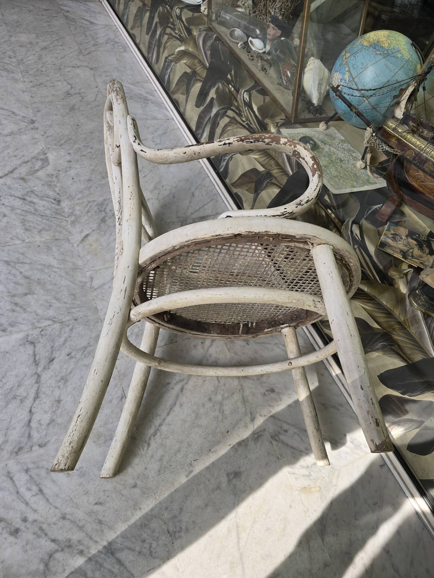 Fauteuil bois tourné canné