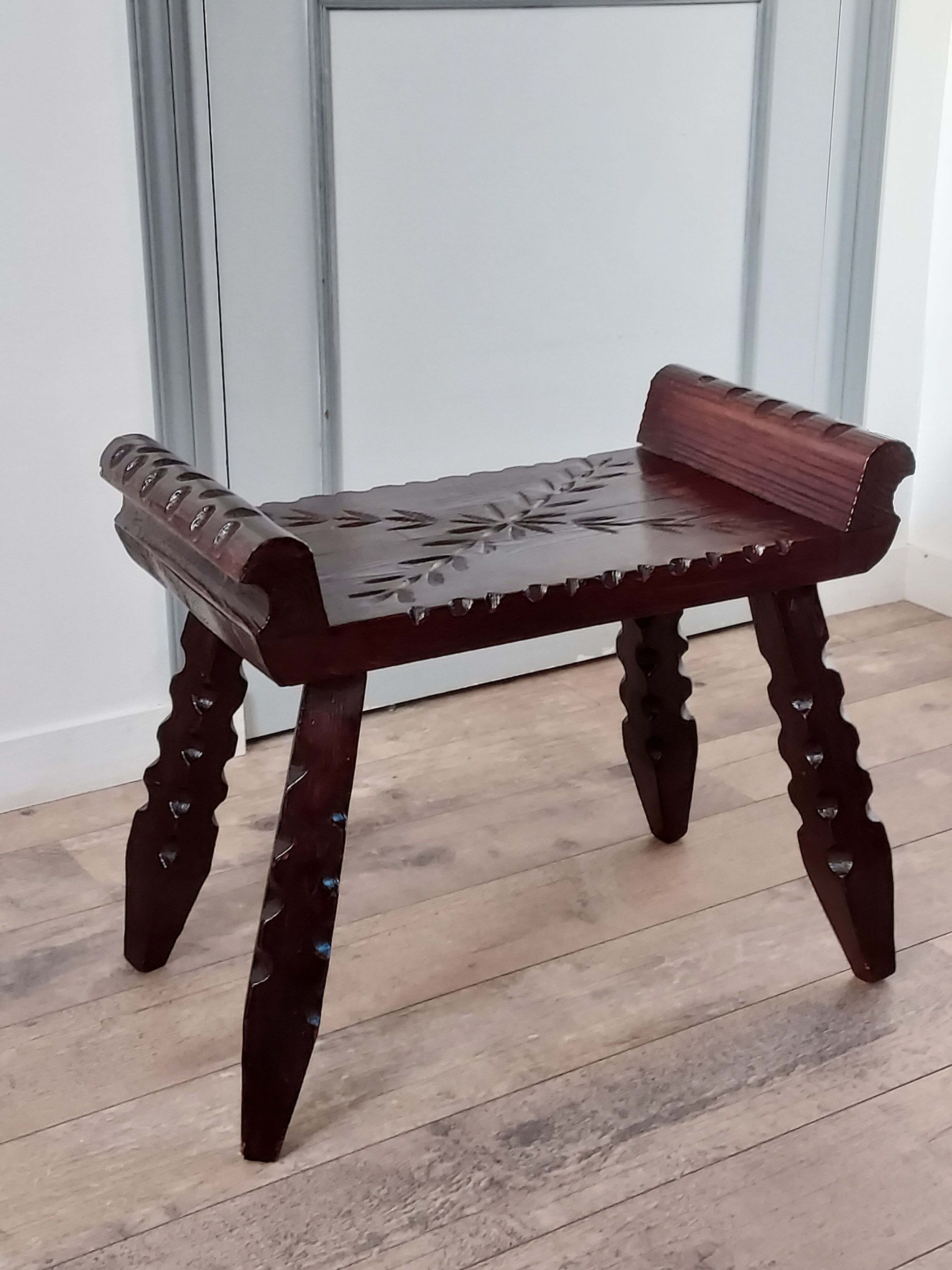 Arts and crafts bench stool